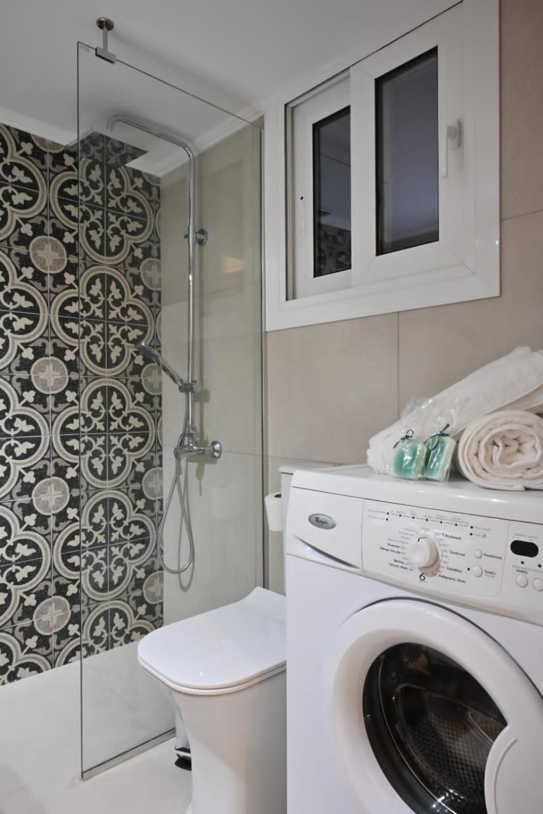 Modern Two Bedroom Apartment At Koukaki Атина Екстериор снимка