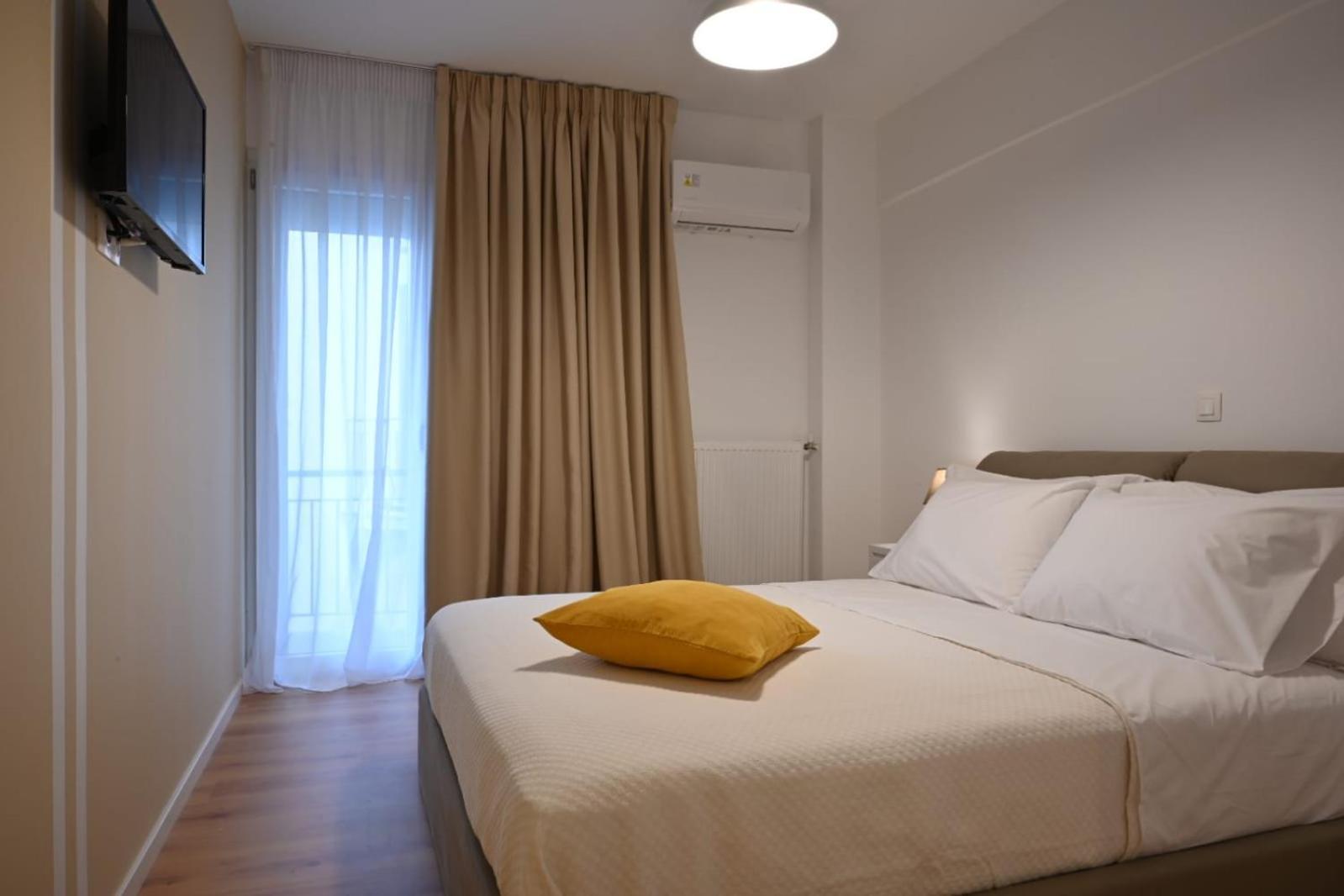 Modern Two Bedroom Apartment At Koukaki Атина Екстериор снимка